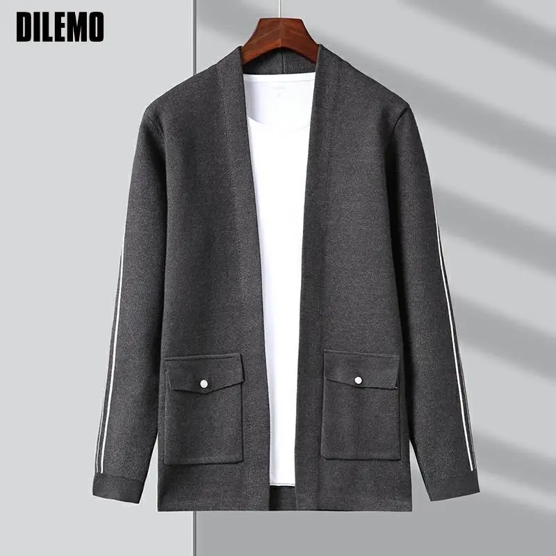 Top Quality Autum Winter New Brand Fashion Japanese Knit Streetwear Cardigan Men Sweater Casual Coats Jacket Men's Clothing
Top Quality Autum Winter New Brand Fashion Japanese Knit Streetwear Cardigan Men Sweater Casual Coats Jacket Men's Clothing