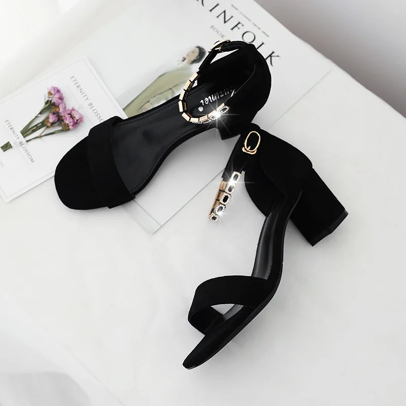 2021 Summer Female Sandal Block Heels Sale Of Women's Shoes Buckle Strap Girls Rhinestone Chunky High Closed New Comfort Velvet
2021 Summer Female Sandal Block Heels Sale Of Women's Shoes Buckle Strap Girls Rhinestone Chunky High Closed New Comfort Velvet