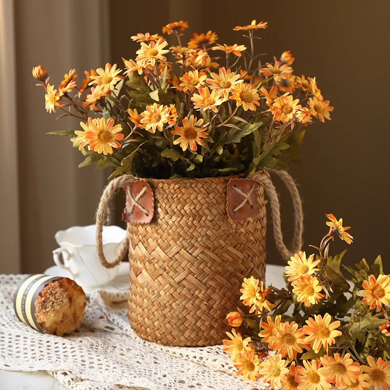 A Bunch Silk Daisy Bride Bouquet for Christmas Home Wedding New Year Decoration Fake Plants Sunflower Artificial Flowers
A Bunch Silk Daisy Bride Bouquet for Christmas Home Wedding New Year Decoration Fake Plants Sunflower Artificial Flowers