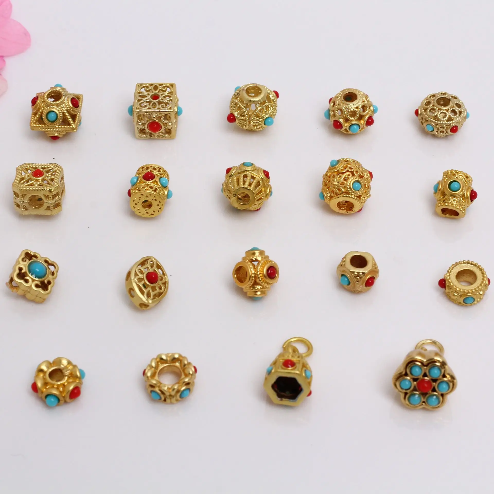2021New Sand Gold Jewelry With Beads Ancient Gold Craft Diy Jewelry Bracelet Hand Rope Accessories Separated Beads Ioose Beads
2021New Sand Gold Jewelry With Beads Ancient Gold Craft Diy Jewelry Bracelet Hand Rope Accessories Separated Beads Ioose Beads
