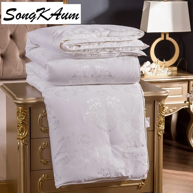 SongKAum New Fashion High Quality Comfortable Handmade Silk Full/Twin/Queen Size Quilt Winter/Summer Comforter Core
SongKAum New Fashion High Quality Comfortable Handmade Silk Full/Twin/Queen Size Quilt Winter/Summer Comforter Core