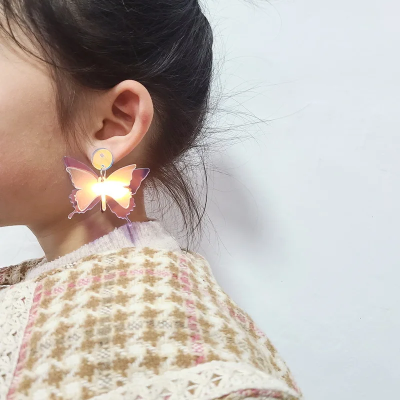 2021 New Popular Butterfly Earrings Colorful Shiny Laser Transparent Earrings Tassel Summer Earrings
2021 New Popular Butterfly Earrings Colorful Shiny Laser Transparent Earrings Tassel Summer Earrings
