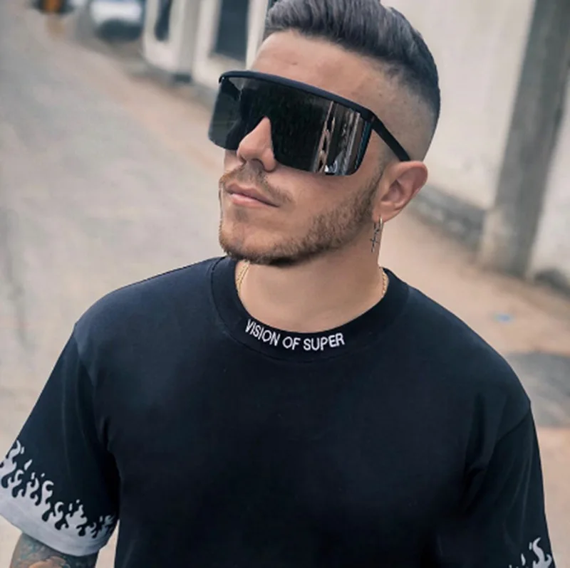 2021 Oversized Sunglasses Men Luxury Brand Glasses Men/women Retro Sunglasses for Men Vintage Oculos De Sol Feminino
2021 Oversized Sunglasses Men Luxury Brand Glasses Men/women Retro Sunglasses for Men Vintage Oculos De Sol Feminino