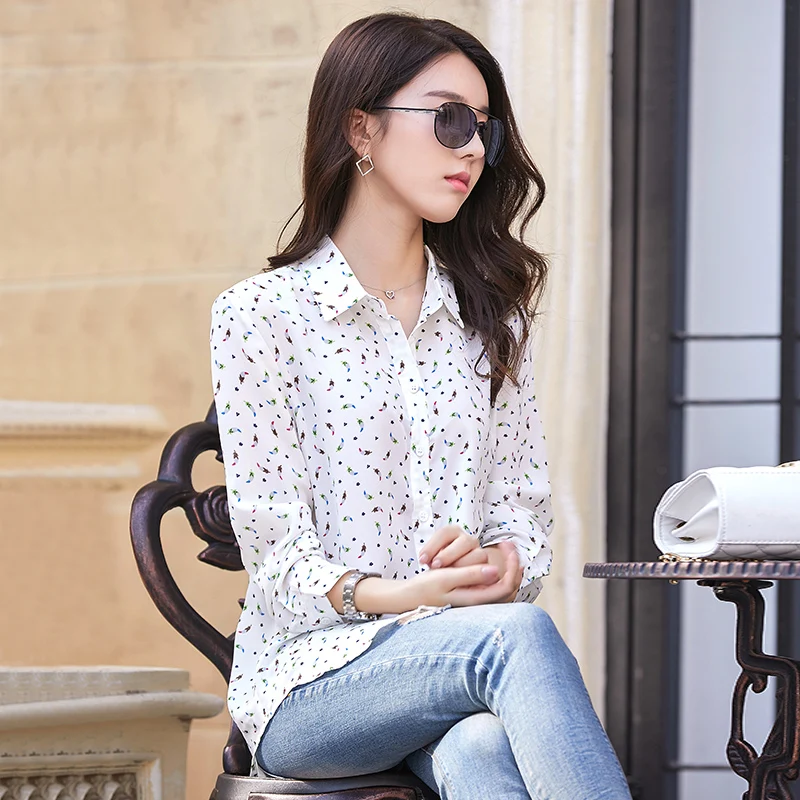 2021 spring and summer chiffon shirt full-body printed feather Korean version of ol loose and comfortable bottoming shirt
2021 spring and summer chiffon shirt full-body printed feather Korean version of ol loose and comfortable bottoming shirt