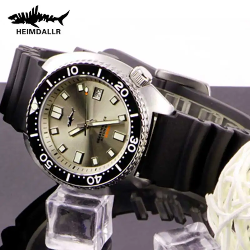 Heimdallr Japan NH35 Automatic Movement Wristwatch Men's Turtle Diver Watch Sapphire Crystal C3 Luminous 300m Water Resistance 
Heimdallr Japan NH35 Automatic Movement Wristwatch Men's Turtle Diver Watch Sapphire Crystal C3 Luminous 300m Water Resistance