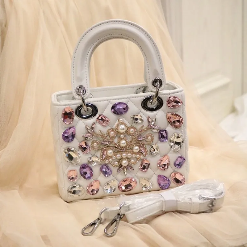 2020 Brand Women Handbag Luxury Bag Design Diamonds Pearls Tote Ladies Single Crossbody Bags Fashion Small Flap Messenger Bag
2020 Brand Women Handbag Luxury Bag Design Diamonds Pearls Tote Ladies Single Crossbody Bags Fashion Small Flap Messenger Bag