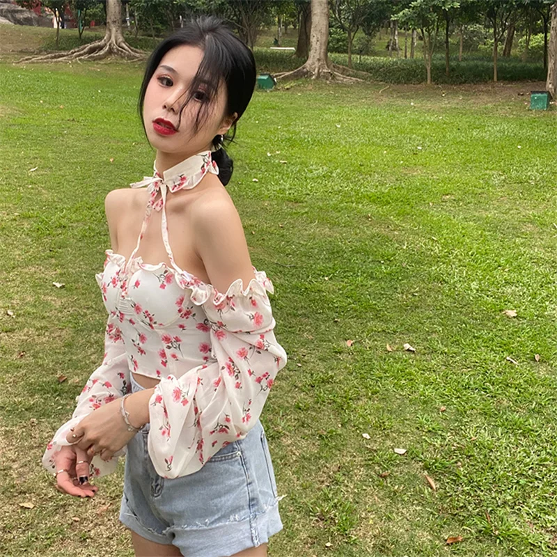Retro niche shirt design sense waist-cut chiffon short-sleeved + long-sleeved top
Retro niche shirt design sense waist-cut chiffon short-sleeved + long-sleeved top