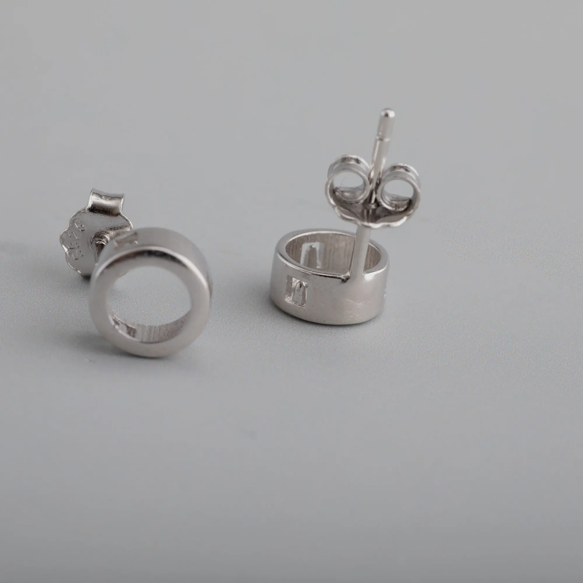 5MM Round Bezel Solid 925 Sterling Silver Gemstone Diamond Prong Studs Earrings Settings DIY Findings 1702201
5MM Round Bezel Solid 925 Sterling Silver Gemstone Diamond Prong Studs Earrings Settings DIY Findings 1702201