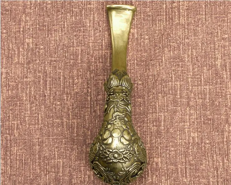 Metallic Brass Carved Smoke smoking Pipes Tobacco Pipe Cigar Gifts Narguile Gift Grinder Smoke pipe
Metallic Brass Carved Smoke smoking Pipes Tobacco Pipe Cigar Gifts Narguile Gift Grinder Smoke pipe