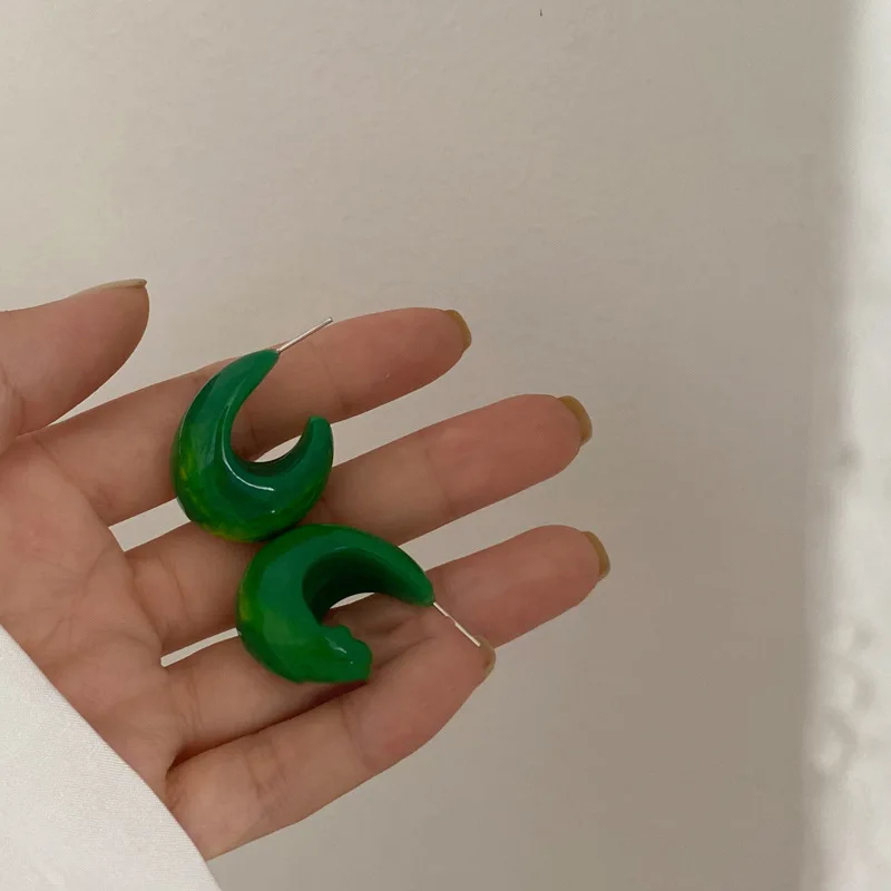 Minar Retro Textured C Shape Earrings Minimalist Green Resin Geometric Drop Earring for Women Girls Earrings Statement Jewelry
Minar Retro Textured C Shape Earrings Minimalist Green Resin Geometric Drop Earring for Women Girls Earrings Statement Jewelry