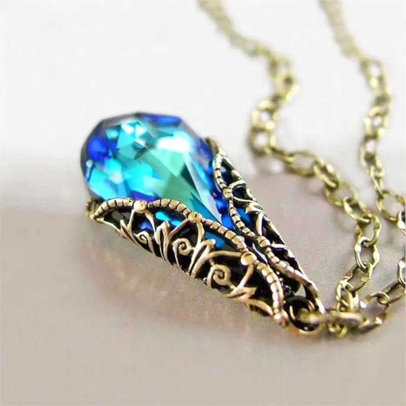 New Fashion Fashion Retro Drop-shaped Blue Zircon Necklace Women Romantic Charm Valentine's Day Banquet Jewelry Gift Wholesale
New Fashion Fashion Retro Drop-shaped Blue Zircon Necklace Women Romantic Charm Valentine's Day Banquet Jewelry Gift Wholesale