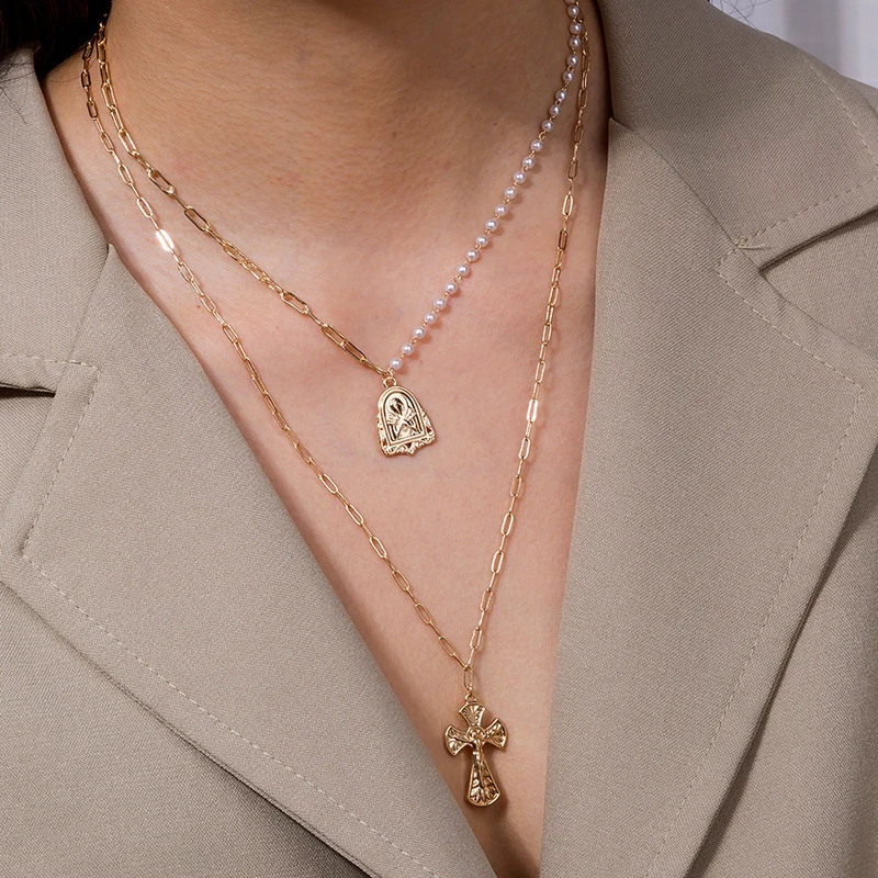 European and American new product accessories fashion trend head metal tag multi-layer pearl clavicle chain necklace for women
European and American new product accessories fashion trend head metal tag multi-layer pearl clavicle chain necklace for women