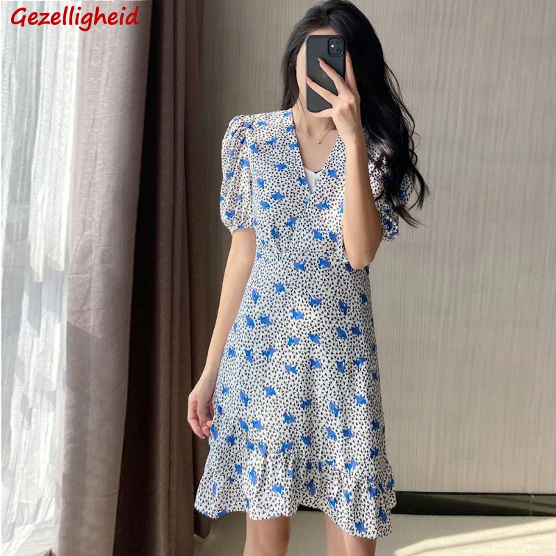 Gezelligheid Dresses For Women 2021 Summer New Fashion Elegant Sexy Floral V-Neck Puff Sleeve Ruffle Irregular Thin Midi Dress
Gezelligheid Dresses For Women 2021 Summer New Fashion Elegant Sexy Floral V-Neck Puff Sleeve Ruffle Irregular Thin Midi Dress