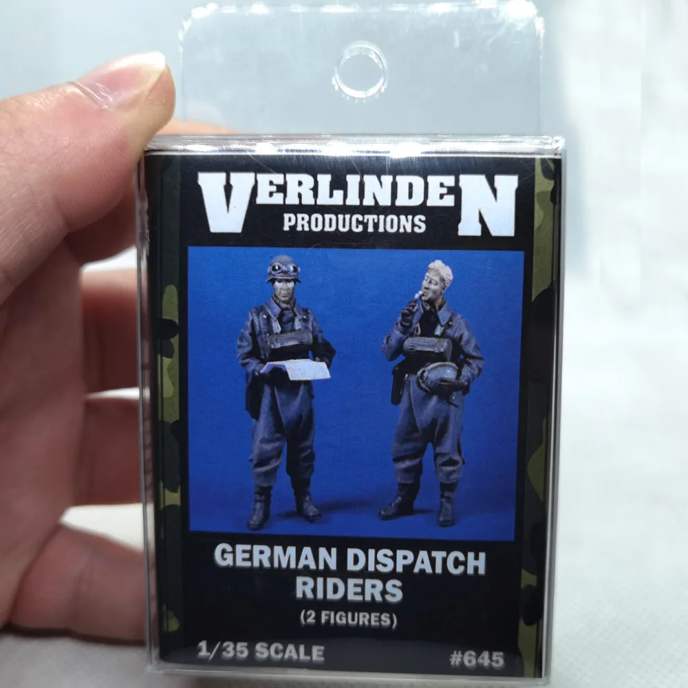 

1/35 WWII German Despatch Riders (2 Figures Military Messengers) VERLINDEN #645 Resin Kits Unassembled Uncolored