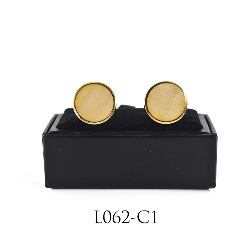 Big round Cufflinks made of solid wood American black walnut maple wood Cufflinks electroplated with gold
Big round Cufflinks made of solid wood American black walnut maple wood Cufflinks electroplated with gold