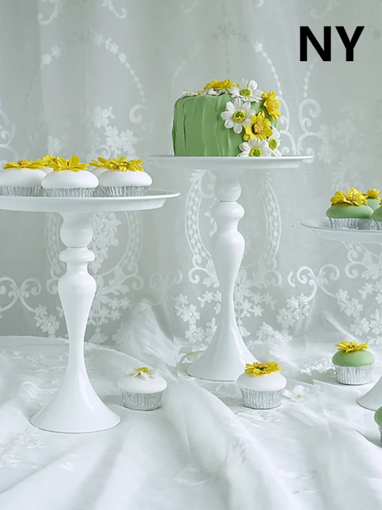 New 8 Inch Cute Plate Tall West Point Iron Cake Stand European-style Dessert Snack Candy Wedding Plate Props Snack Stand Tray
New 8 Inch Cute Plate Tall West Point Iron Cake Stand European-style Dessert Snack Candy Wedding Plate Props Snack Stand Tray