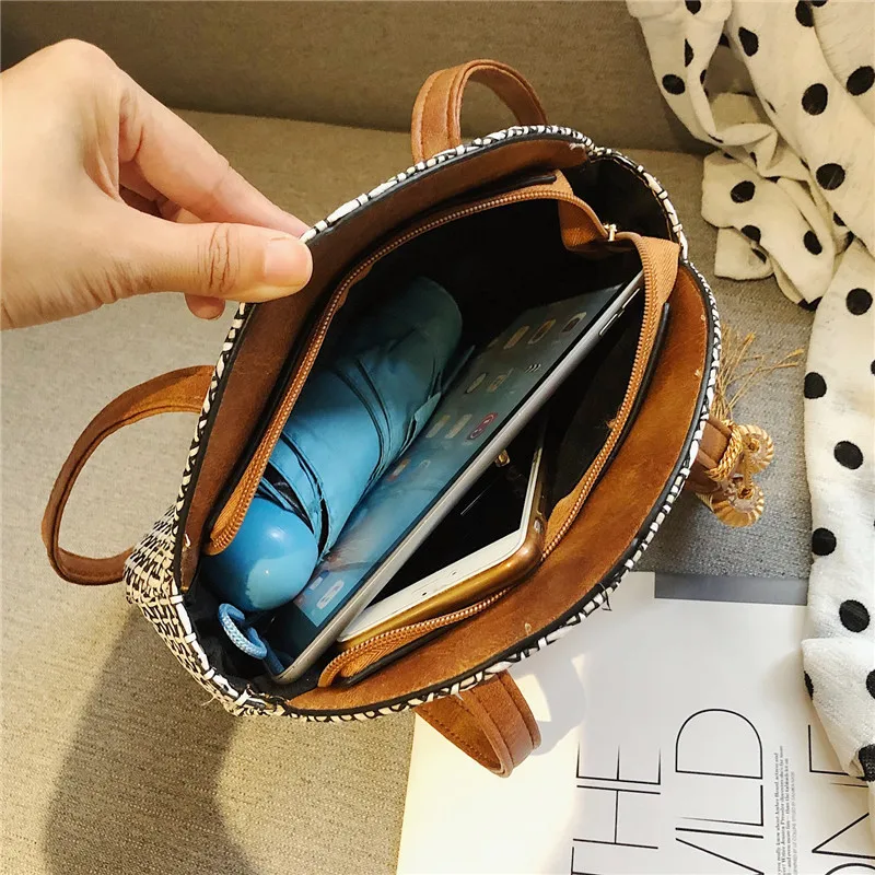 Round Straw Bags Handmade Small Woven Beach Crossbody Bag Circle Bohemia Women Summer Rattan Bag Handbags
Round Straw Bags Handmade Small Woven Beach Crossbody Bag Circle Bohemia Women Summer Rattan Bag Handbags