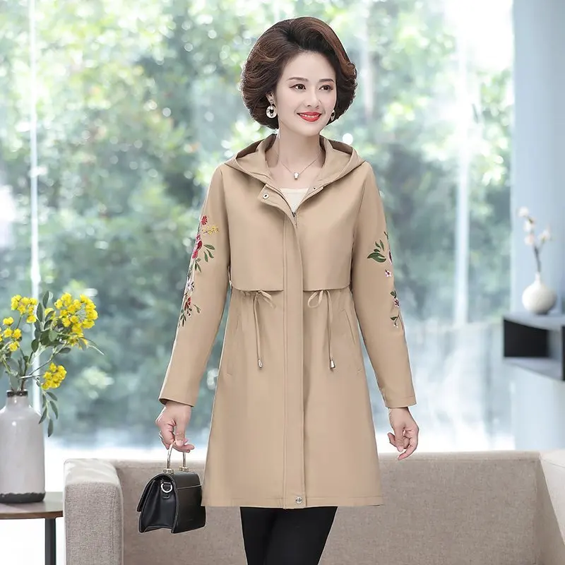 Spring Autumn New Women's trench Coat Clothing Embroidery Hooded Jacket Casual Long Windbreaker Coat Female
Spring Autumn New Women's trench Coat Clothing Embroidery Hooded Jacket Casual Long Windbreaker Coat Female