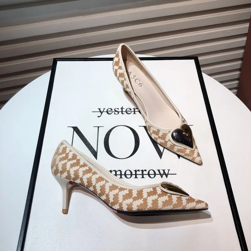 ALLBITEFO Heart Shape Design Pointed Toe Fashion Street Women Heels Shoes Party Wedding High Heel Shoes Pumps Talons Hauts Femme
ALLBITEFO Heart Shape Design Pointed Toe Fashion Street Women Heels Shoes Party Wedding High Heel Shoes Pumps Talons Hauts Femme