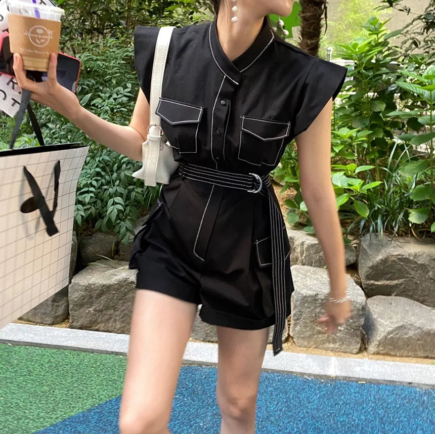 Jumpsuits&Rompers
Jumpsuits&Rompers