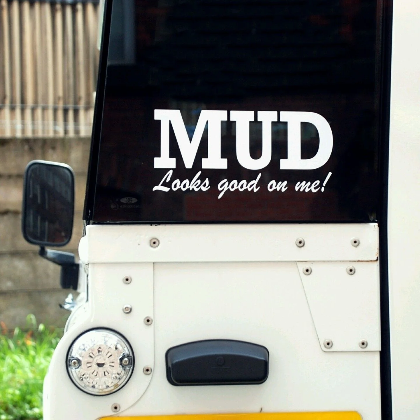 Наклейка на заднюю или боковую сторону для Defender 90 110, грязь хорошо смотрится на мне. Стайлинг автомобиля
Наклейка на заднюю или боковую сторону для Defender 90 110, грязь хорошо смотрится на мне. Стайлинг автомобиля