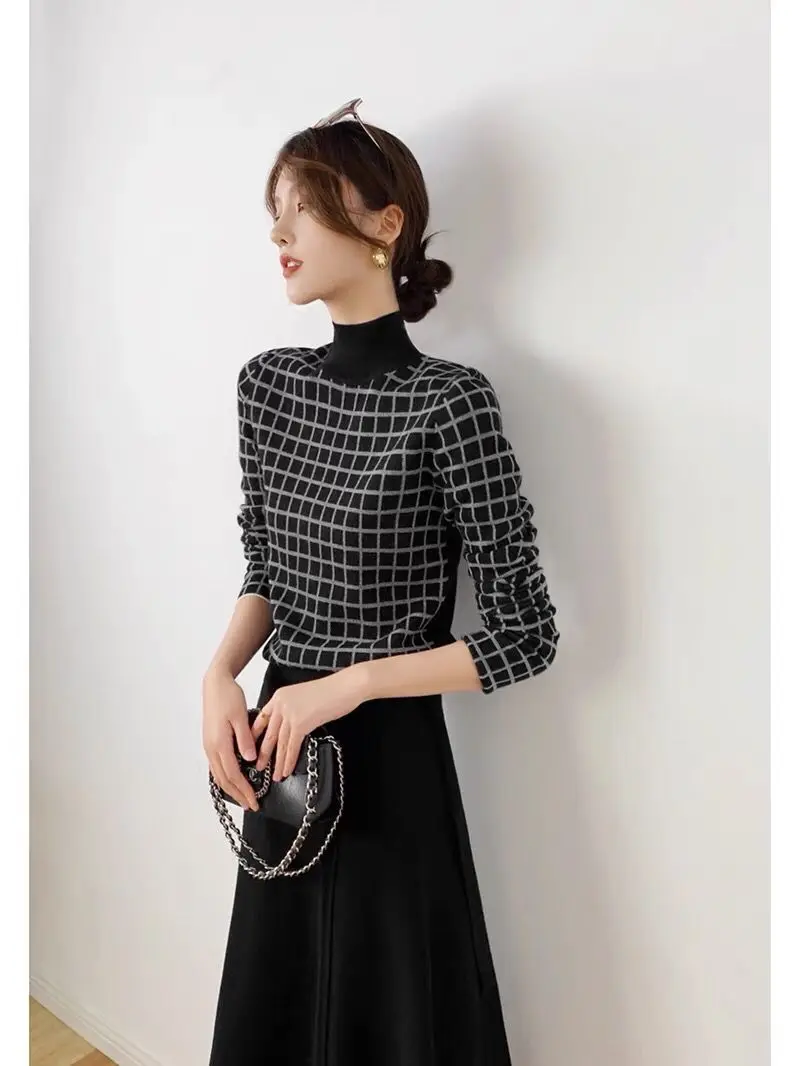 Autumn And Winter Women Sweater Casual Pure Wool Plaid Sweater High Neck Long Sleeve Solid Back Knit Pullover Threaded Collar
Autumn And Winter Women Sweater Casual Pure Wool Plaid Sweater High Neck Long Sleeve Solid Back Knit Pullover Threaded Collar
