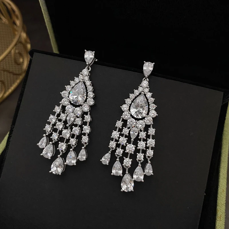 EarringSterling Sparkling 100% 925 Silver Tassel 7*10mm Pear High Carbon Diamond Earrings For Women Party Birthday Stone Jewelry
EarringSterling Sparkling 100% 925 Silver Tassel 7*10mm Pear High Carbon Diamond Earrings For Women Party Birthday Stone Jewelry