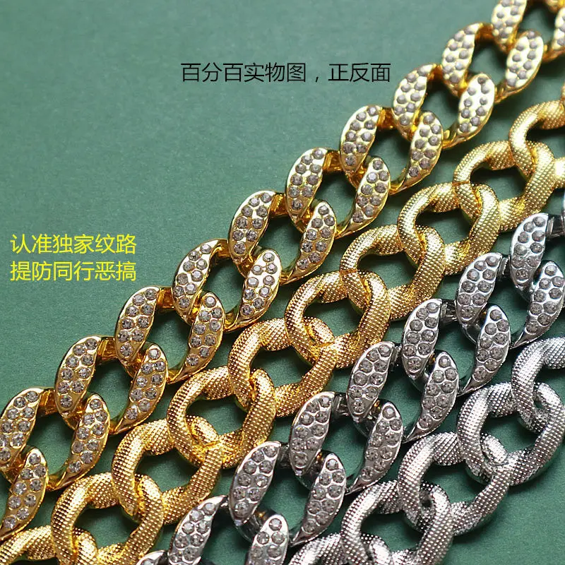 Punk Hip Hop Cuban Link Chain Craft Necklace Iced Out Rapper Choker Crystal Necklace Fashion Bling Rhinestone Jewelry Gift
Punk Hip Hop Cuban Link Chain Craft Necklace Iced Out Rapper Choker Crystal Necklace Fashion Bling Rhinestone Jewelry Gift