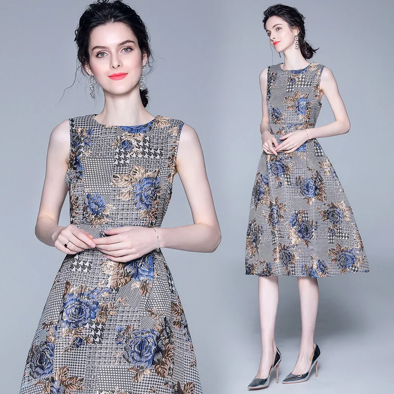 European Station's New Jacquard Round-collar Sleeveless Skirt 
European Station's New Jacquard Round-collar Sleeveless Skirt