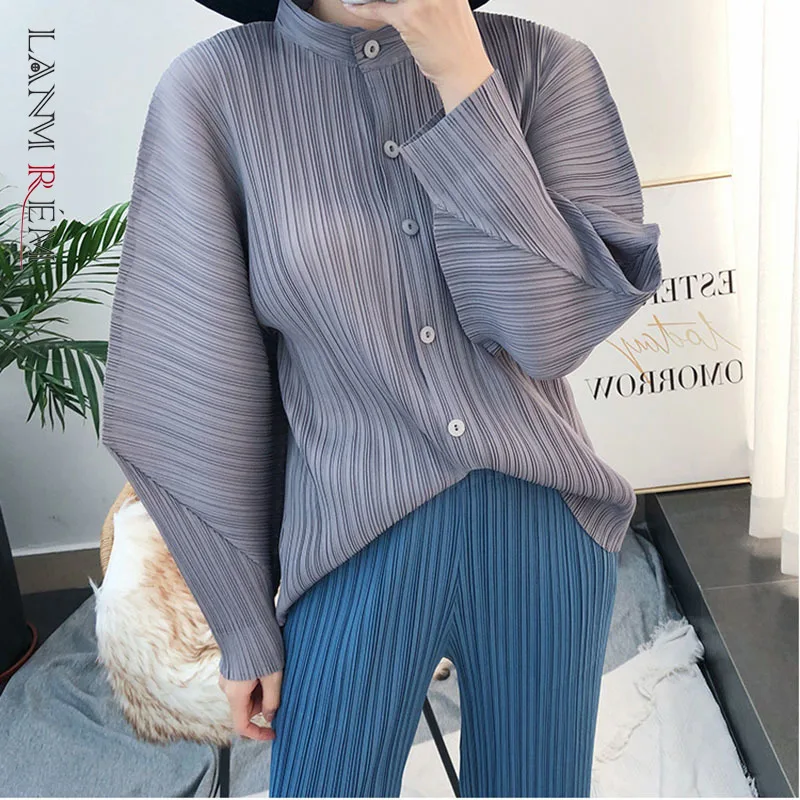 LANMREM New Arrivals Spring Wrinkled Long Sleeved Top With Loose Button And Show Thin Temperament Slim Fit 2T1506
LANMREM New Arrivals Spring Wrinkled Long Sleeved Top With Loose Button And Show Thin Temperament Slim Fit 2T1506