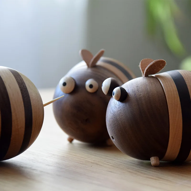 Creative Wood Bee Toothpick Holder Picktooth Box Storage Box Desktop Home Decor Wooden Crafts
Creative Wood Bee Toothpick Holder Picktooth Box Storage Box Desktop Home Decor Wooden Crafts