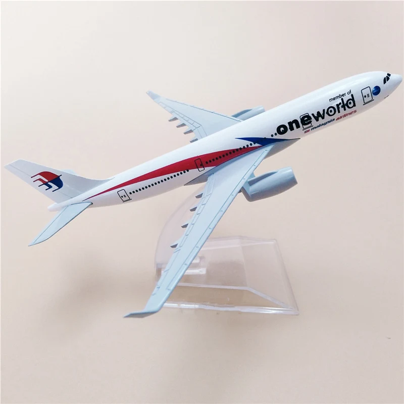 16CM 1:400 Scale Airplanes MAS Malaysia Airlines Airbus A330 plane Model Diecast Metal Aircraft Gifts Collectible Display
16CM 1:400 Scale Airplanes MAS Malaysia Airlines Airbus A330 plane Model Diecast Metal Aircraft Gifts Collectible Display