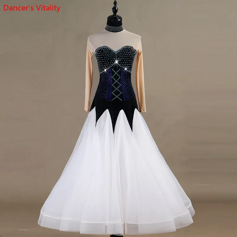 Ballroom Dance Dress 2021 New Luxury Diamond Long Sleeves Big Swing Dresses Adult Latin Ballroom Waltz Dance Performance Costume
Ballroom Dance Dress 2021 New Luxury Diamond Long Sleeves Big Swing Dresses Adult Latin Ballroom Waltz Dance Performance Costume