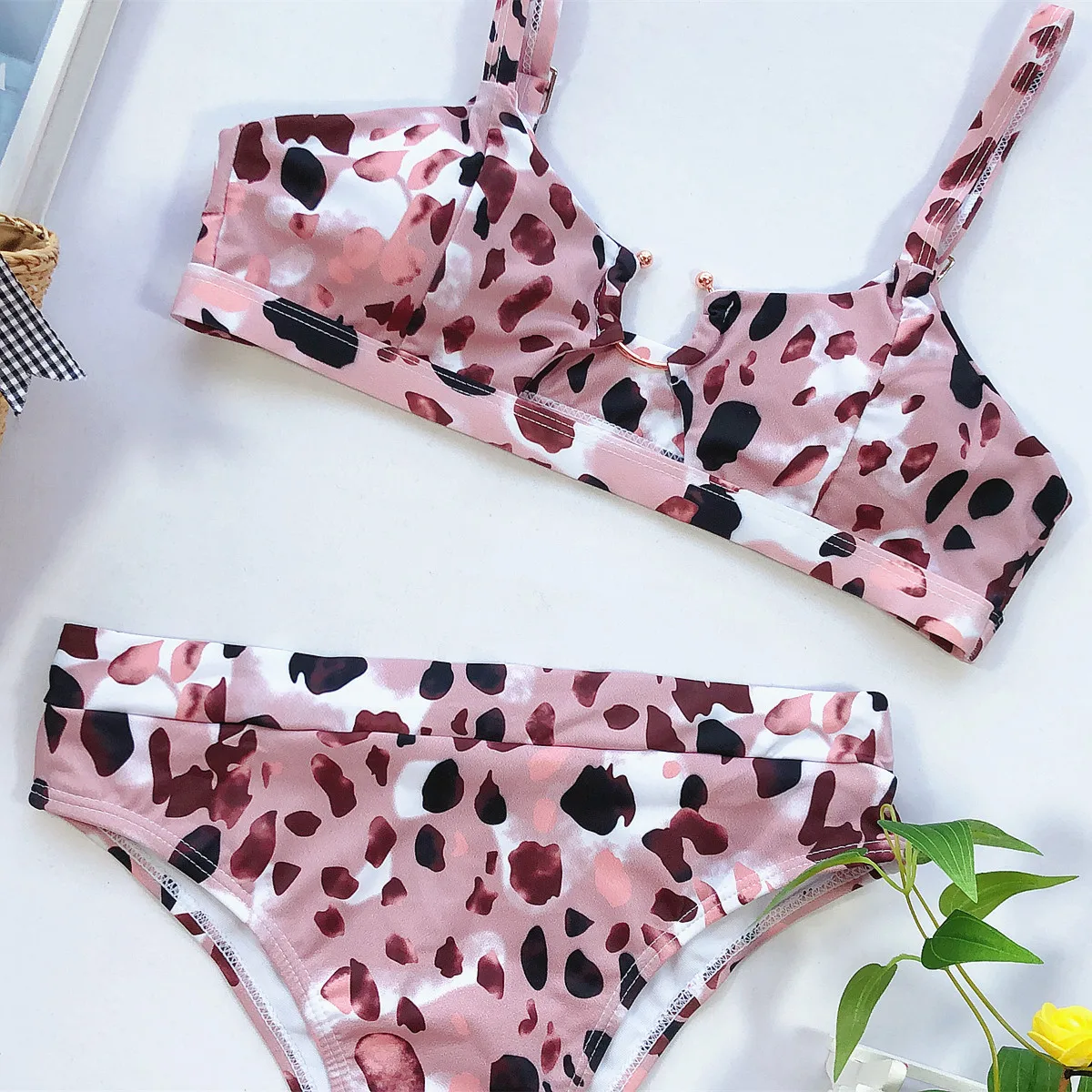 Push Up Bikini 2021 Sexy Printed Bikini Set Women Swimwear Bathing Suit Swimsuit Female High Waist Bandage Swimsuit Thong Bikini
Push Up Bikini 2021 Sexy Printed Bikini Set Women Swimwear Bathing Suit Swimsuit Female High Waist Bandage Swimsuit Thong Bikini