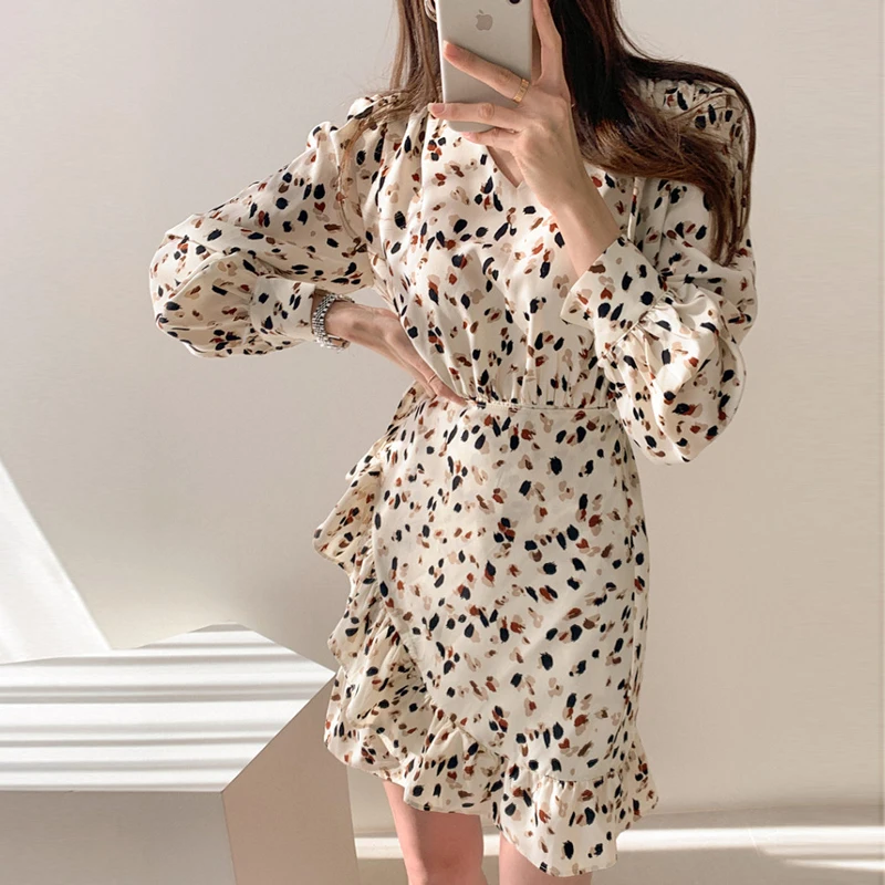 Women Dresses Summer 2020 Sexy v Neck Floral Print Boho Beach Dress Ruffle Short Sleeve a Line Mini Dress Wrap Sundress Robe 
Women Dresses Summer 2020 Sexy v Neck Floral Print Boho Beach Dress Ruffle Short Sleeve a Line Mini Dress Wrap Sundress Robe