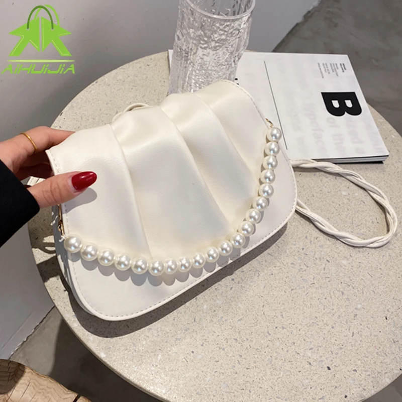Fashion Womens Pearl Cloud Shoulder Bag Luxurious Pleats Solid Color Messenger Bags New High Quality Pu Leather Women Tote Bag
Fashion Womens Pearl Cloud Shoulder Bag Luxurious Pleats Solid Color Messenger Bags New High Quality Pu Leather Women Tote Bag