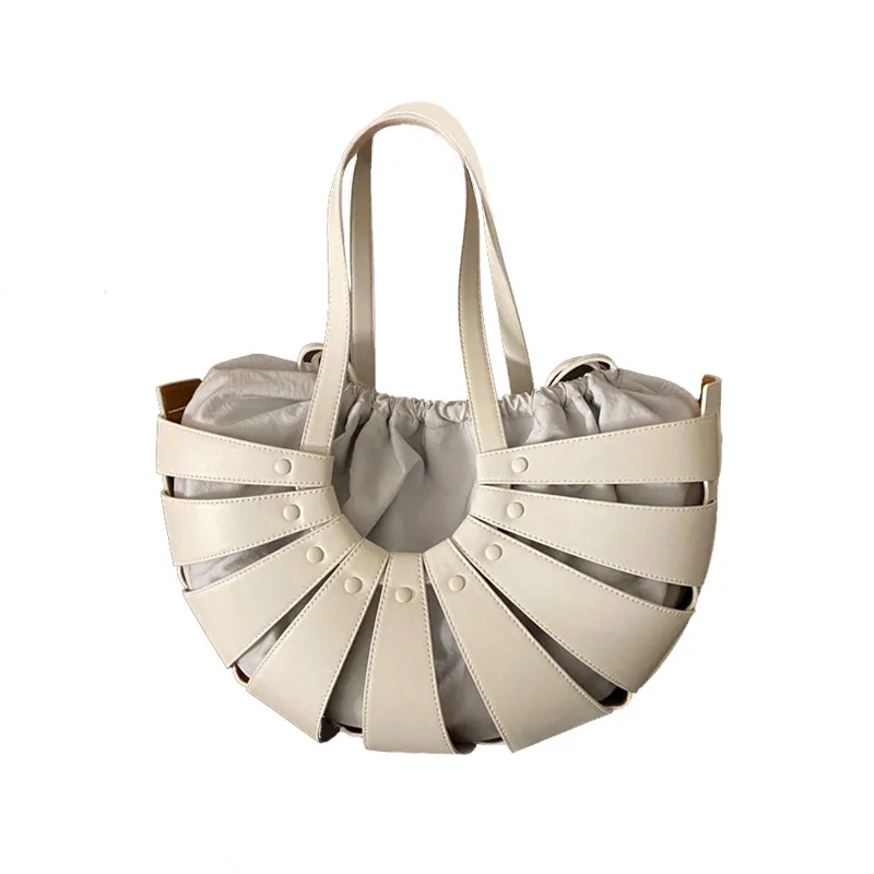 2021 brand new The Shell high-quality fashion trend shell vegetable basket bag shoulder messenger portable leather bag
2021 brand new The Shell high-quality fashion trend shell vegetable basket bag shoulder messenger portable leather bag