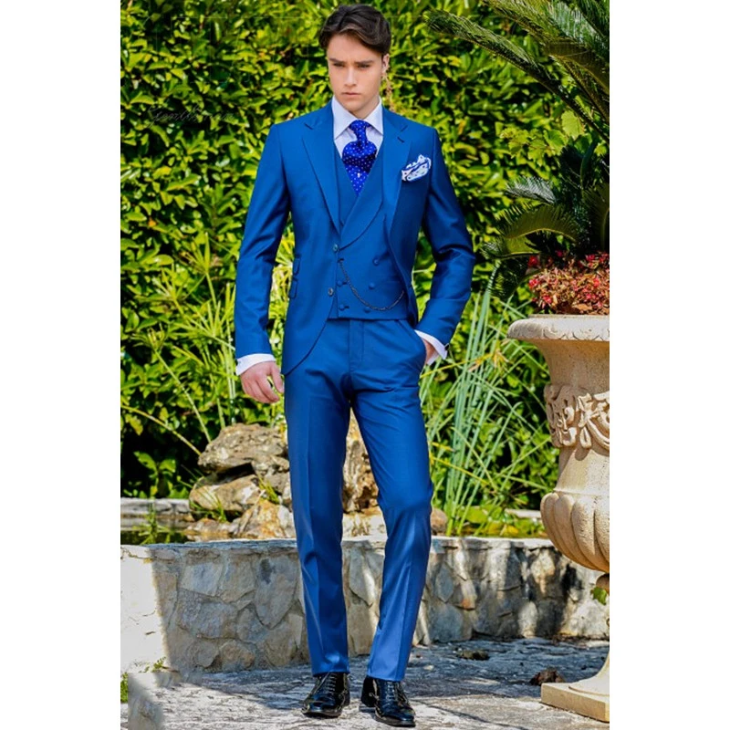 Latest Coat Pant Designs Royal Blue Italian Men Suit Classic Gentle Tuxedo Prom Blazer Custom 3 Piece Jacket(Jacket+Pants+vest)
Latest Coat Pant Designs Royal Blue Italian Men Suit Classic Gentle Tuxedo Prom Blazer Custom 3 Piece Jacket(Jacket+Pants+vest)