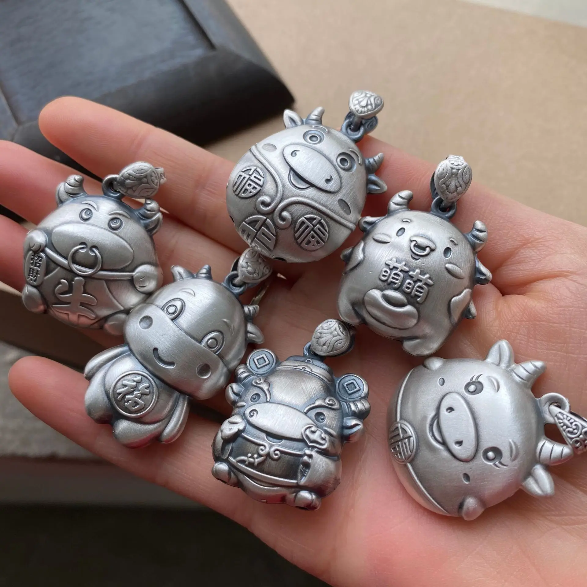 Цепочка унисекс из серебра s999 пробы с изображением быка
Цепочка унисекс из серебра s999 пробы с изображением быка