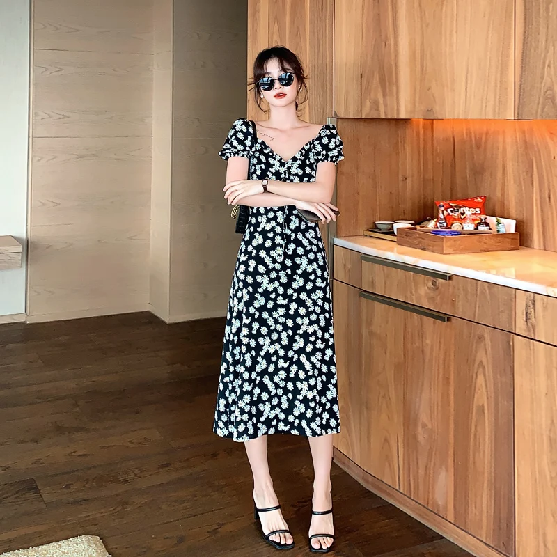 Женское винтажное платье с цветочным принтом, длинное ТРАПЕЦИЕВИДНОЕ ПЛАТЬЕ в стиле ретро с рукавами-фонариками, размеры 3XS-10XL
Женское винтажное платье с цветочным принтом, длинное ТРАПЕЦИЕВИДНОЕ ПЛАТЬЕ в стиле ретро с рукавами-фонариками, размеры 3XS-10XL