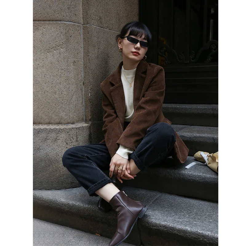 Women Vintage Corduroy Blazers Beige Brown Loose Single Breasted Suits 2021 Woman Office Work Blazer Spring Autumn Warm Clothing
Women Vintage Corduroy Blazers Beige Brown Loose Single Breasted Suits 2021 Woman Office Work Blazer Spring Autumn Warm Clothing