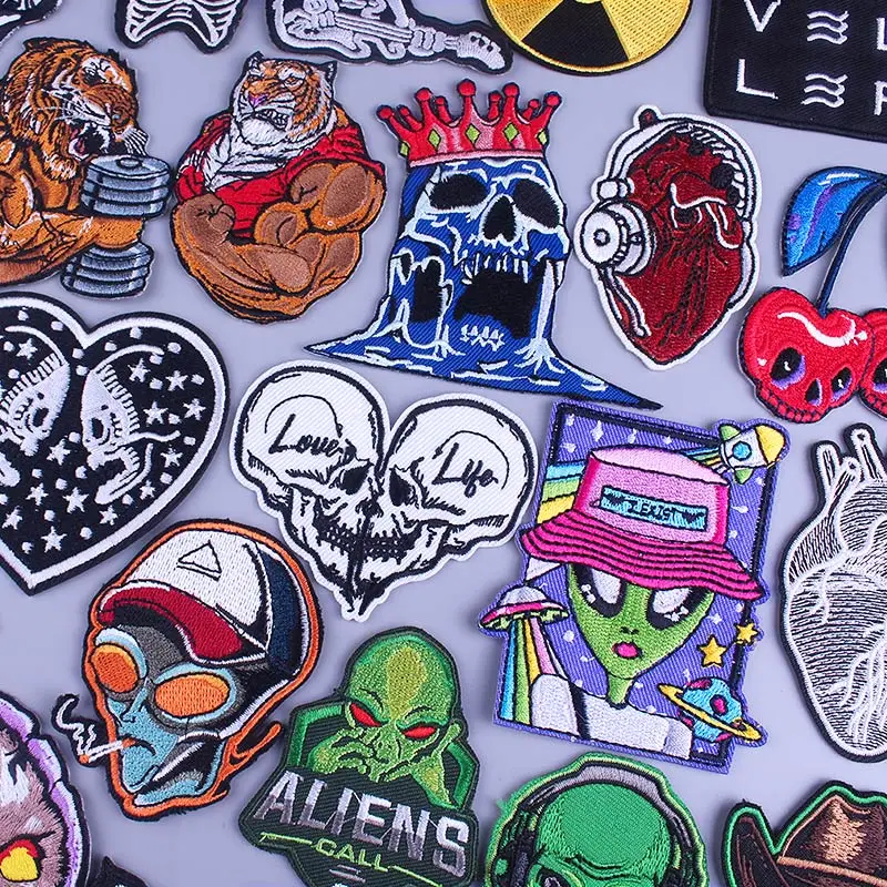 skull Iron On Embroidered pacthes on clothes Punk Biker Patch Stripes On Jackets Applique Clothing Badge Hippie Cloth Patches
skull Iron On Embroidered pacthes on clothes Punk Biker Patch Stripes On Jackets Applique Clothing Badge Hippie Cloth Patches