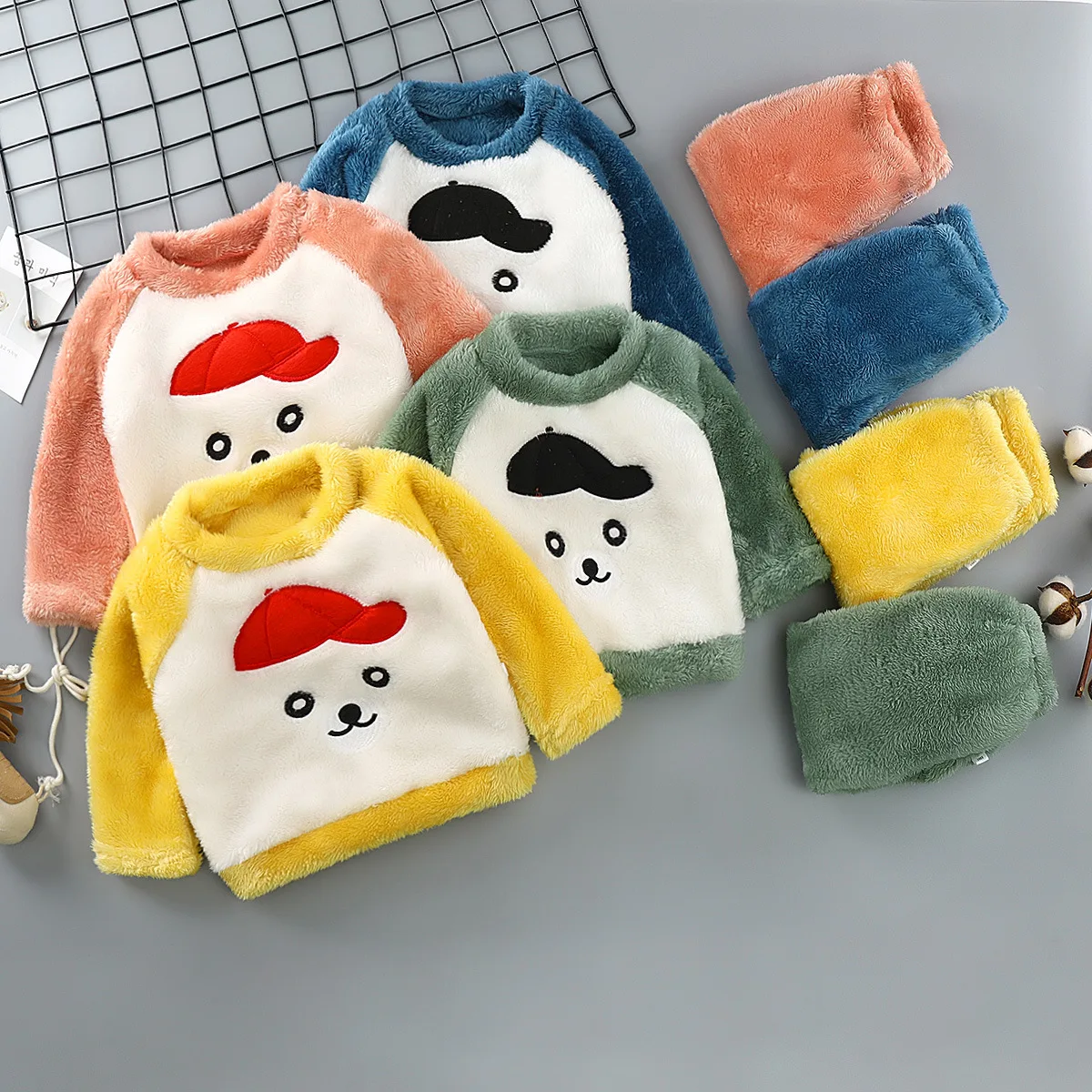 Autumn Winter Fashion Home service suit Children Pajama set Keep warm Long Sleeve Sweater+pants 2Pcs Set Boys Girls Clothing1-8Y
Autumn Winter Fashion Home service suit Children Pajama set Keep warm Long Sleeve Sweater+pants 2Pcs Set Boys Girls Clothing1-8Y