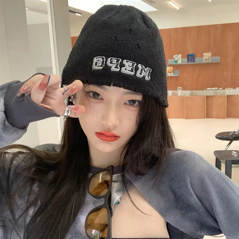 2021 Autumn and Winter Woolen Hat Female Trendy Brand Hip-hop Ins Black Knitted Hat Hole New Melon Hat Cold Hat
2021 Autumn and Winter Woolen Hat Female Trendy Brand Hip-hop Ins Black Knitted Hat Hole New Melon Hat Cold Hat