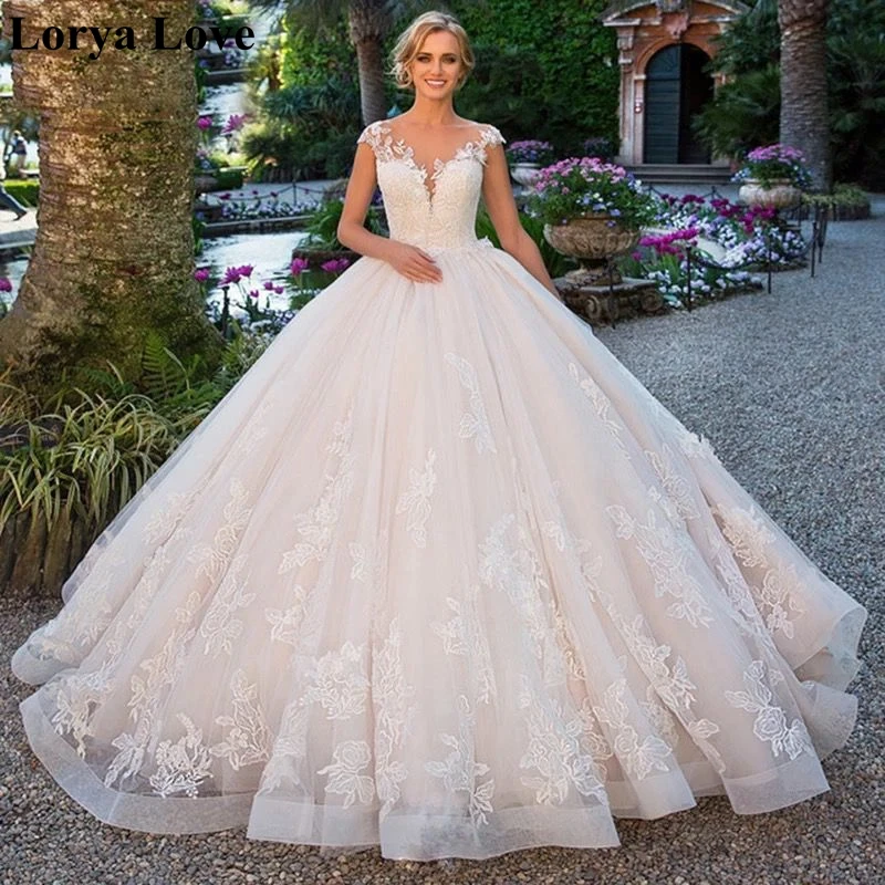 Ball Gown Summer Wedding Dresses 2020 Women Short Sleeves Plus Size Robe De Mariage Lace Appliques Princess Long Bridal Gowns
Ball Gown Summer Wedding Dresses 2020 Women Short Sleeves Plus Size Robe De Mariage Lace Appliques Princess Long Bridal Gowns