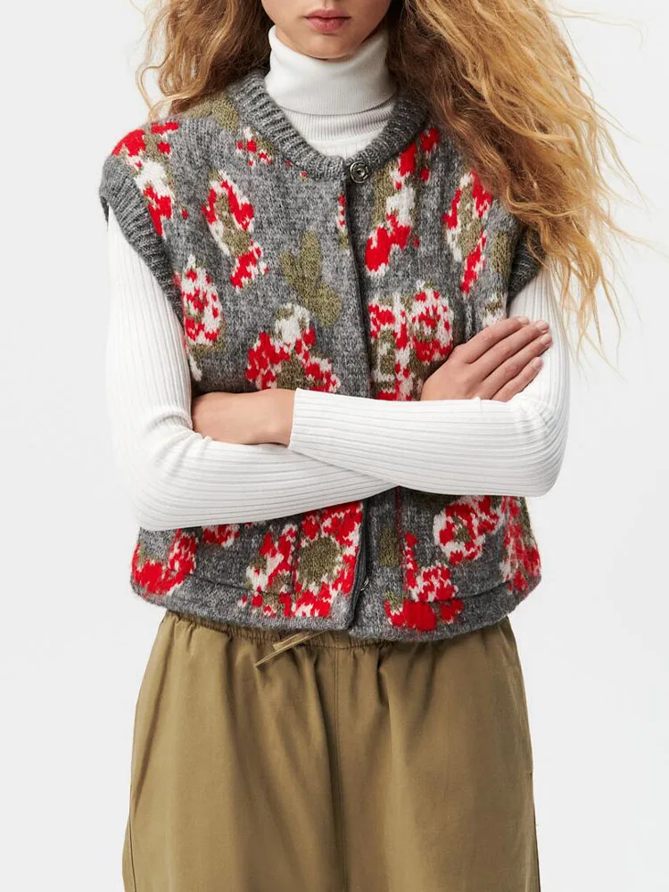 autumn new temperament retro sweet flowers wild self-cultivation sleeveless pocket jacquard knitted vest vest
autumn new temperament retro sweet flowers wild self-cultivation sleeveless pocket jacquard knitted vest vest