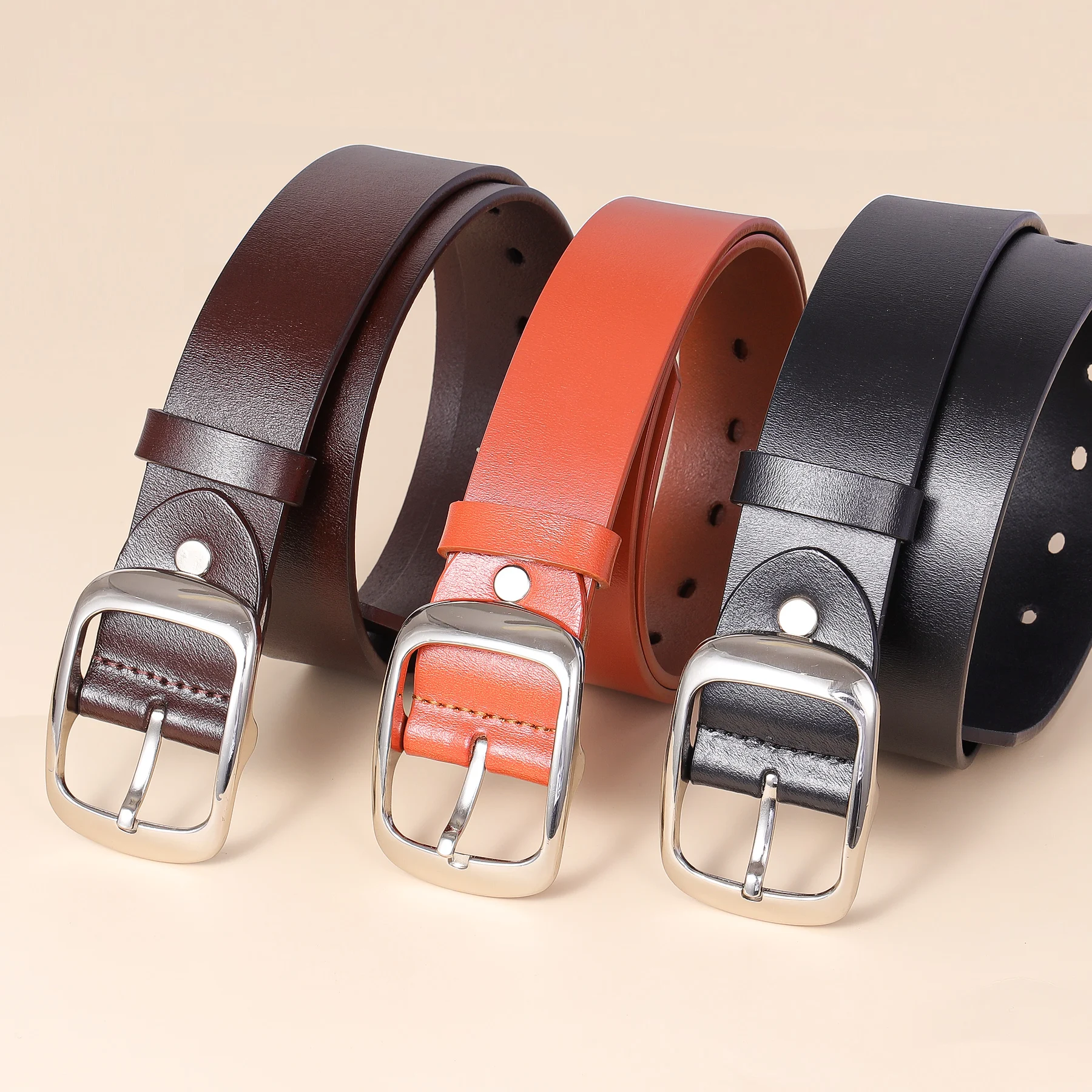 Women's genuine leather fashion retro belt high quality luxury brand ladies metal buckle new belt with jeans
Women's genuine leather fashion retro belt high quality luxury brand ladies metal buckle new belt with jeans