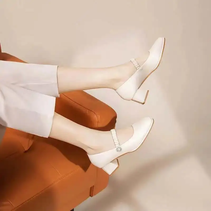 Mary Jane Shoes Japanese Style Summer Women Square Toe Shoes PU Leather Pearl Ankle-strap Shoes Flat Mid-high Heel Single Shoes
Mary Jane Shoes Japanese Style Summer Women Square Toe Shoes PU Leather Pearl Ankle-strap Shoes Flat Mid-high Heel Single Shoes