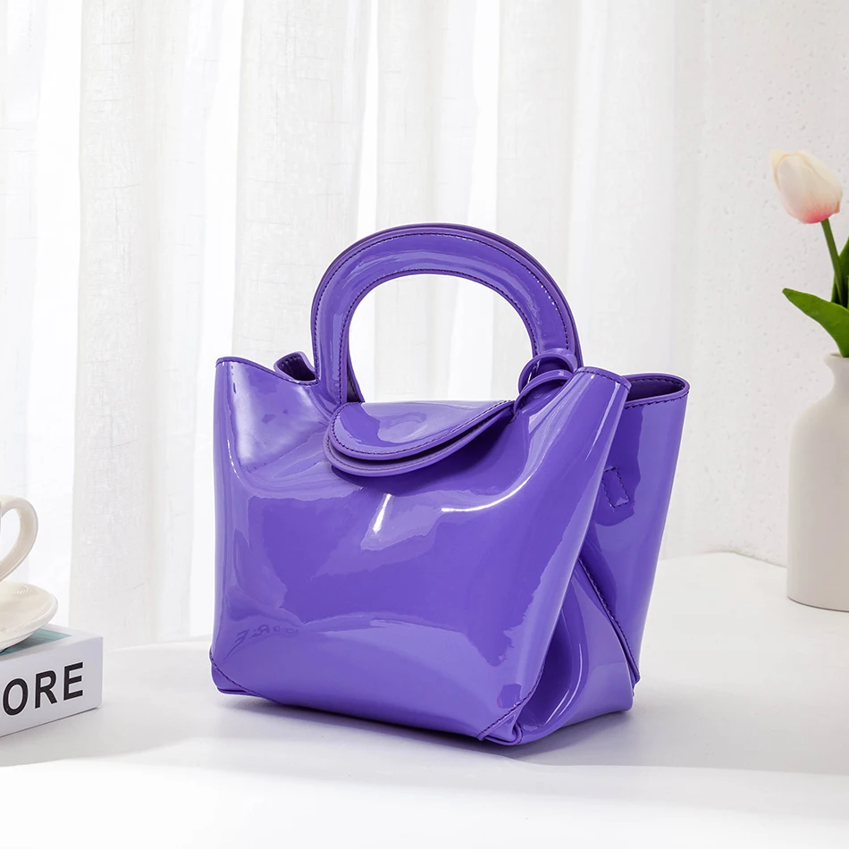Synthetic Patent Leather Bucket Crossbody Bag Designer Korean Chic Small Square Three Dimensional Soft Purses And Bags Cute
Synthetic Patent Leather Bucket Crossbody Bag Designer Korean Chic Small Square Three Dimensional Soft Purses And Bags Cute