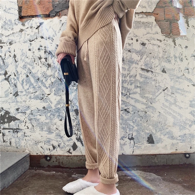 Women's 2021 Autumn And Winter Sports Joggers Korean Version Of Loose Thick Trousers Solid Color Knitted Harem For Female
Women's 2021 Autumn And Winter Sports Joggers Korean Version Of Loose Thick Trousers Solid Color Knitted Harem For Female